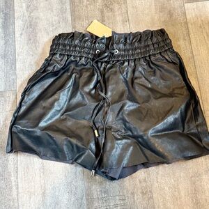 Zenana Black Faux Leather Women's Shorts Small  NWT $45
